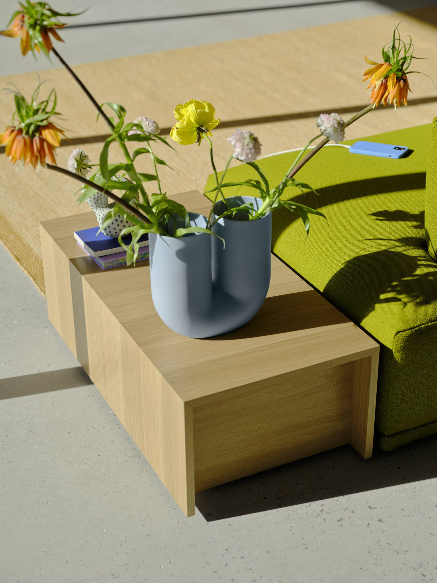 Kink Vase | A contemporary flower vase